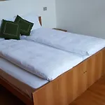 Nei Pra *